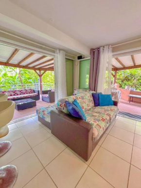Maison conviviale avec terrasse à Sainte-Luce